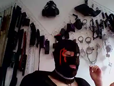 Snapshot of FeticheMacabre chatting on January 2025 07:49:01 PM FeticheMacabre online show from January 2025 07:49:01 PM