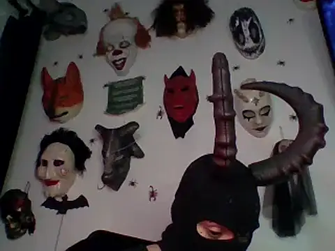 Snapshot of FeticheMacabre chatting on February 2025 04:05:01 AM FeticheMacabre online show from February 2025 04:05:01 AM