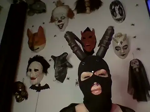 Snapshot of FeticheMacabre chatting on February 2025 05:04:01 AM FeticheMacabre online show from February 2025 05:04:01 AM