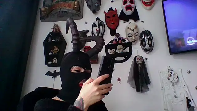 Snapshot of FeticheMacabre chatting on September 2025 05:07:01 PM FeticheMacabre online show from September 2025 05:07:01 PM