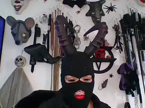 Snapshot of FeticheMacabre chatting on June 2026 05:48:02 PM FeticheMacabre online show from June 2026 05:48:02 PM
