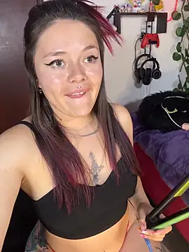 Snapshot of _kalypso_ chatting on May 2026 09:13:01 PM kalypso online show from May 2026 09:13:01 PM