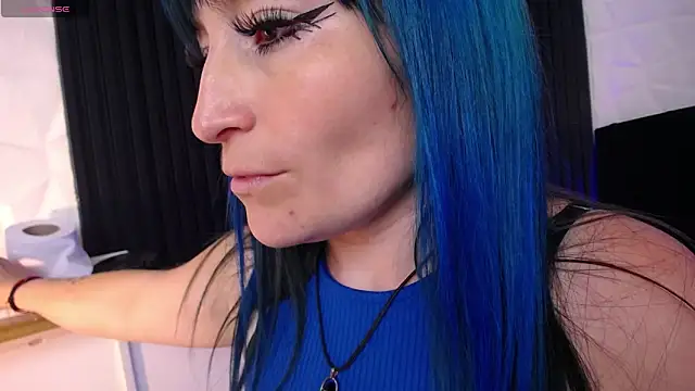 alicia moom online show from March 2025 08:16:01 PM