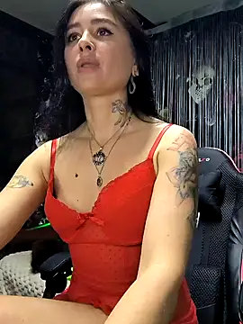 Snapshot of KikiXRed chatting on December 2024 10:06:02 AM KikiXRed online show from December 2024 10:06:02 AM