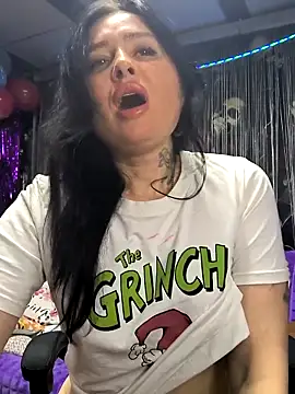 KikiXRed online show from February 2026 05:13:02 PM