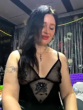 Snapshot of KikiXRed chatting on May 2026 03:23:01 AM KikiXRed online show from May 2026 03:23:01 AM