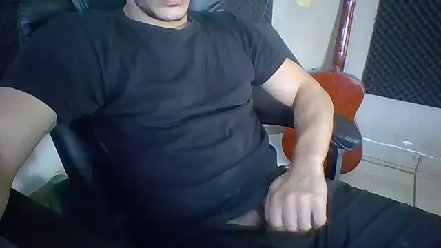 MachoScorpionCaralho online show from July 2026 05:15:02 PM