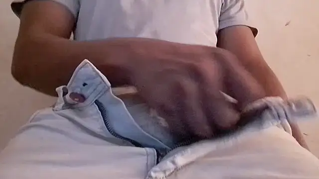 Snapshot of royblackbigpvt chatting on January 2026 06:57:02 PM royblackbigpvt online show from January 2026 06:57:02 PM