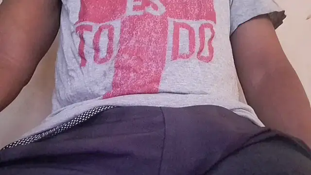 Snapshot of royblackbigpvt chatting on April 2026 06:03:01 PM royblackbigpvt online show from April 2026 06:03:01 PM