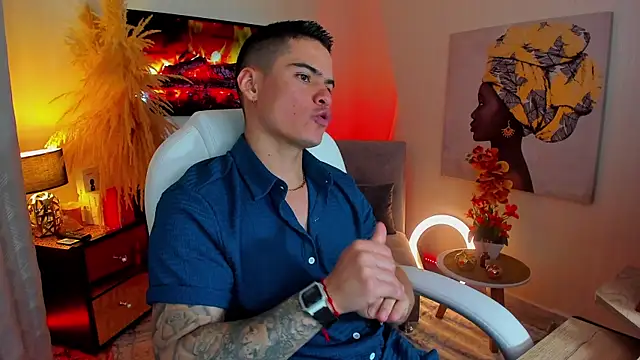 Matias Murrier online show from February 2025 02:43:01 PM