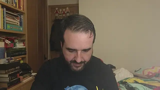 curiosillo83 online show from December 2025 03:39:01 PM