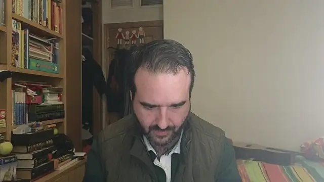 curiosillo83 online show from December 2025 06:59:01 PM