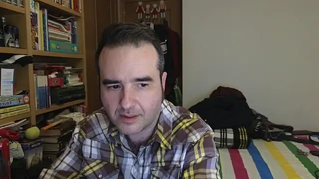 curiosillo83 online show from April 2026 04:30:02 PM