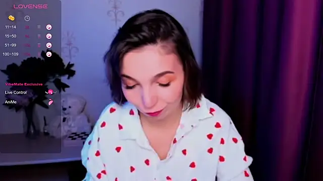 KindHazelHere  online show from November 2025 10:07:02 PM