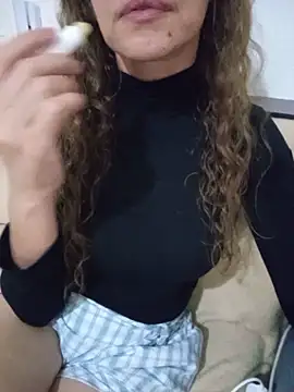 Snapshot of marilryn chatting on April 2026 02:13:01 AM marilryn online show from April 2026 02:13:01 AM