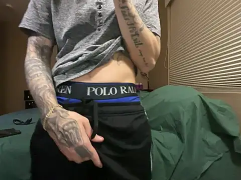 Snapshot of Bwcjoshbanks chatting on December 2024 07:11:02 AM Bwcjoshbanks online show from December 2024 07:11:02 AM