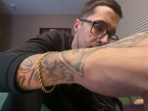 Snapshot of Bwcjoshbanks chatting on January 2025 05:46:02 AM Bwcjoshbanks online show from January 2025 05:46:02 AM