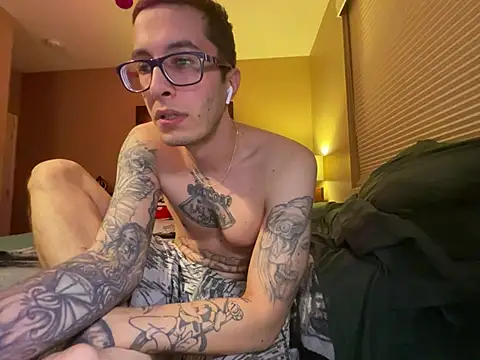 Snapshot of Bwcjoshbanks chatting on March 2025 02:52:01 AM Bwcjoshbanks online show from March 2025 02:52:01 AM