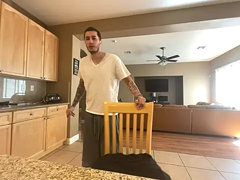 Snapshot of Bwcjoshbanks chatting on September 2025 06:29:02 PM Bwcjoshbanks online show from September 2025 06:29:02 PM