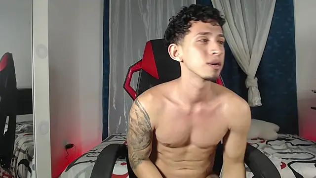 Snapshot of stevenSEX123 chatting on September 2025 02:46:02 AM stevenSEX123 online show from September 2025 02:46:02 AM