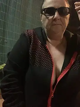 Snapshot of eroticjessitop chatting on March 2025 08:04:01 PM eroticjessitop online show from March 2025 08:04:01 PM