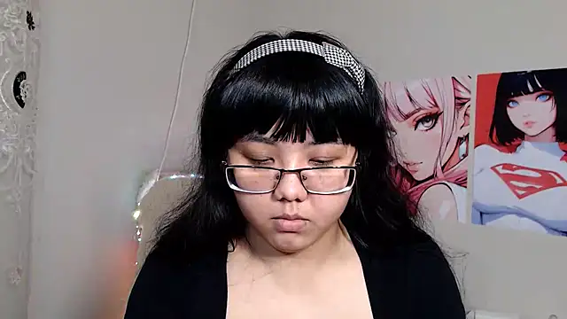 Snapshot of Moertomlly chatting on February 2025 09:37:01 AM Moertomlly online show from February 2025 09:37:01 AM