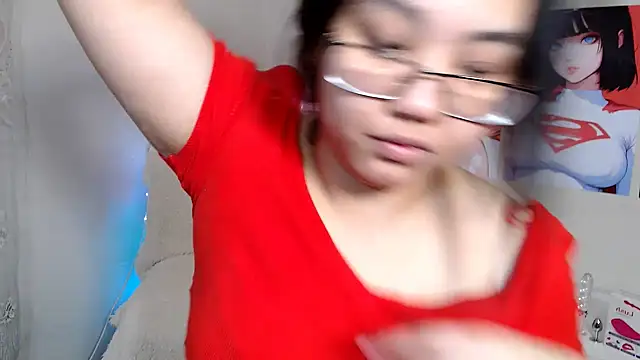 Snapshot of Moertomlly chatting on February 2025 03:12:02 AM Moertomlly online show from February 2025 03:12:02 AM