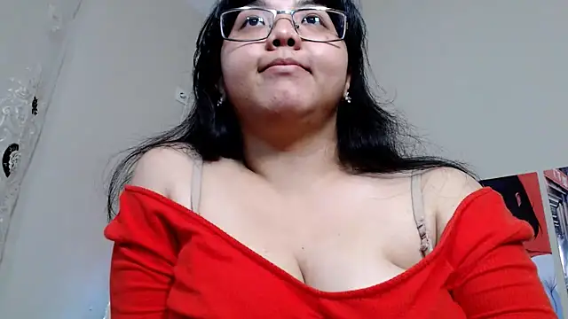 Snapshot of Moertomlly chatting on March 2025 09:45:01 AM Moertomlly online show from March 2025 09:45:01 AM