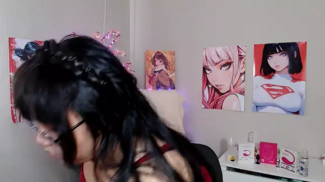 Snapshot of Moertomlly chatting on September 2025 05:40:02 AM Moertomlly online show from September 2025 05:40:02 AM