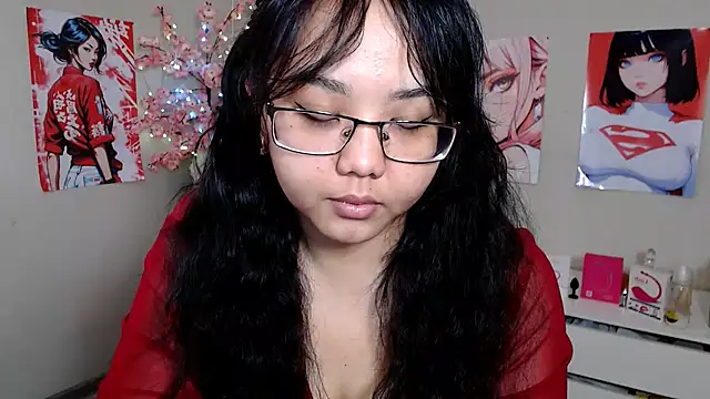 Snapshot of Moertomlly chatting on October 2025 04:54:01 AM Moertomlly online show from October 2025 04:54:01 AM