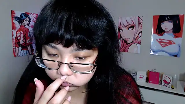 Snapshot of Moertomlly chatting on October 2025 04:22:02 AM Moertomlly online show from October 2025 04:22:02 AM