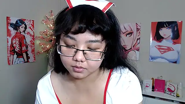 Snapshot of Moertomlly chatting on October 2025 04:09:01 AM Moertomlly online show from October 2025 04:09:01 AM