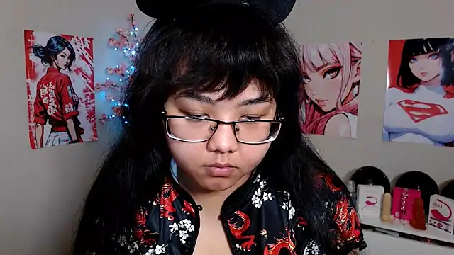 Snapshot of Moertomlly chatting on November 2025 05:09:01 AM Moertomlly online show from November 2025 05:09:01 AM