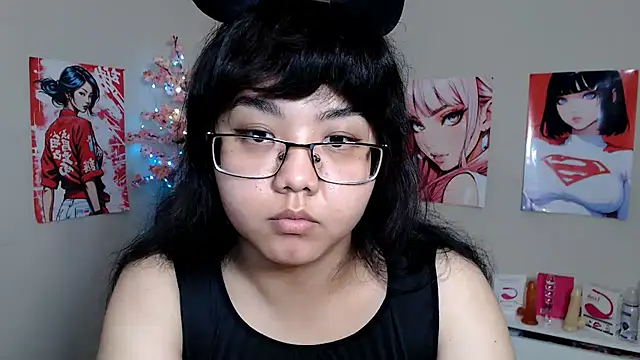 Snapshot of Moertomlly chatting on November 2025 04:14:02 AM Moertomlly online show from November 2025 04:14:02 AM