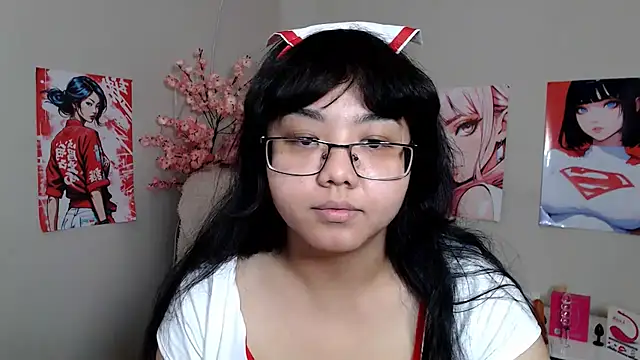 Snapshot of Moertomlly chatting on November 2025 04:11:02 AM Moertomlly online show from November 2025 04:11:02 AM