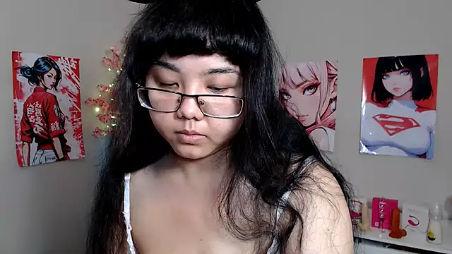 Snapshot of Moertomlly chatting on November 2025 04:22:01 AM Moertomlly online show from November 2025 04:22:01 AM