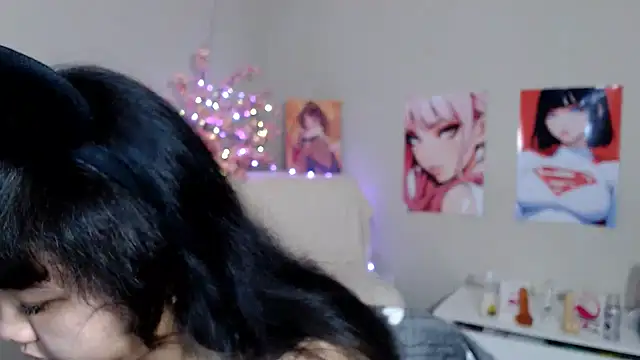 Snapshot of Moertomlly chatting on November 2025 03:07:01 AM Moertomlly online show from November 2025 03:07:01 AM