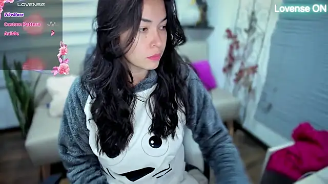 Lunlunera online show from April 2026 03:44:02 AM