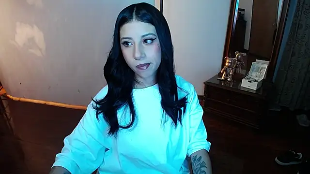 Snapshot of _holy_1 chatting on March 2025 01:39:01 AM holy 1 online show from March 2025 01:39:01 AM