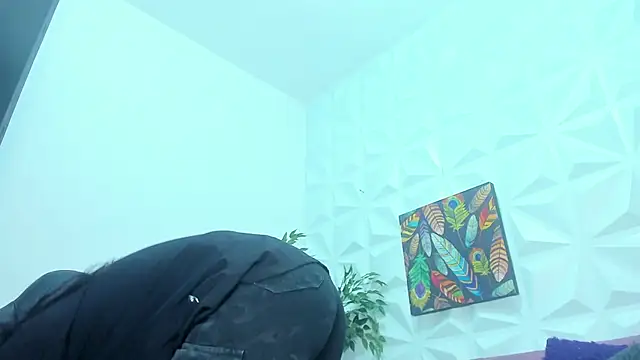 Hellen Sky online show from February 2025 07:03:01 PM