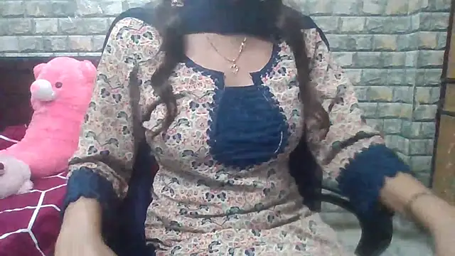 Snapshot of Sexy_iknoor chatting on September 2025 04:14:01 AM Sexy iknoor online show from September 2025 04:14:01 AM