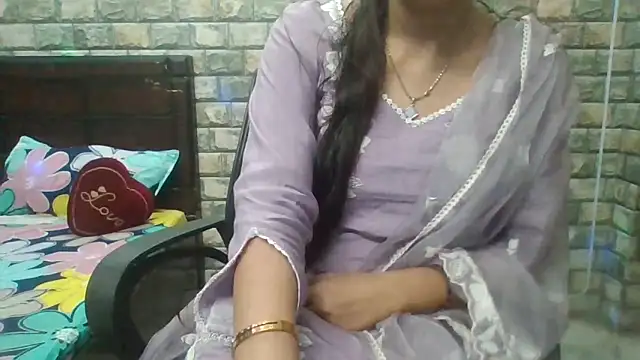 Snapshot of Sexy_iknoor chatting on November 2025 04:34:01 AM Sexy iknoor online show from November 2025 04:34:01 AM