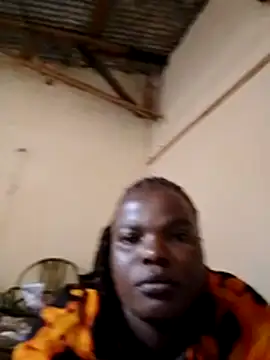 pretty-donna online show from February 2026 11:40:02 AM