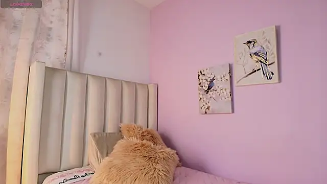 Snapshot of Mhia_palmer chatting on April 2026 03:50:02 PM Mhia palmer online show from April 2026 03:50:02 PM