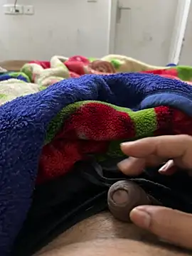 yourheroforfun online show from February 2025 07:10:01 PM