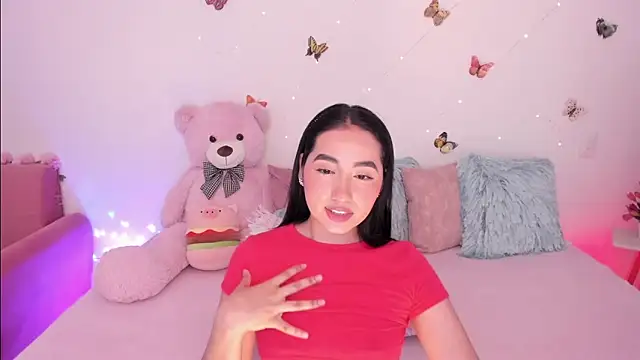 Snapshot of Zara_uwu_ chatting on April 2026 12:15:01 PM Zara uwu online show from April 2026 12:15:01 PM