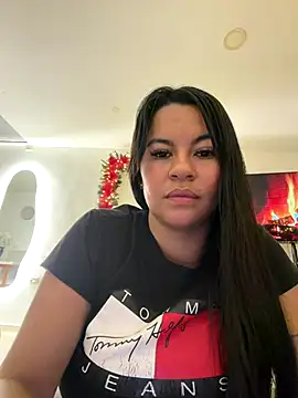 Margaret Saunders online show from December 2025 05:23:01 AM