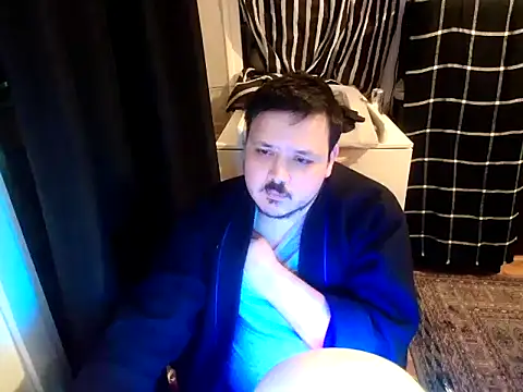 Snapshot of Bebemickey75 chatting on March 2025 11:00:02 PM Bebemickey75 online show from March 2025 11:00:02 PM