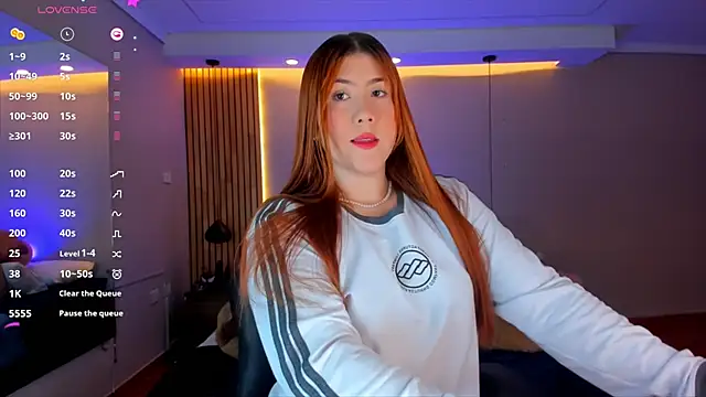 Snapshot of AbbieEdmond chatting on December 2024 04:21:01 AM AbbieEdmond online show from December 2024 04:21:01 AM