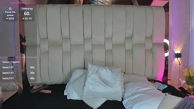 Snapshot of AbbieEdmond chatting on March 2025 08:07:01 AM AbbieEdmond online show from March 2025 08:07:01 AM